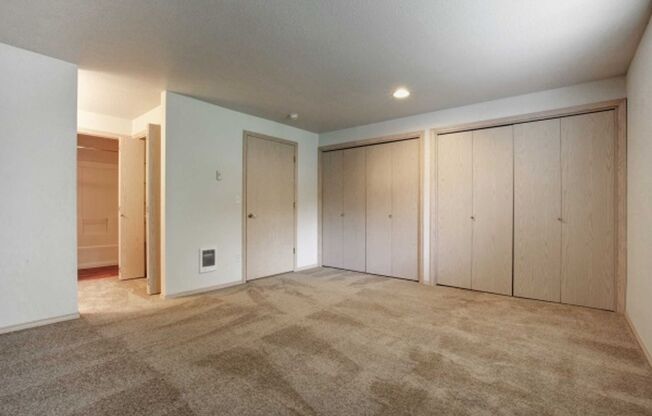 2 beds, 2.5 baths, 1,497 sqft, $2,020, Unit H41