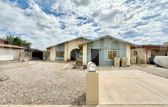 5625 W CAMPO BELLO DR