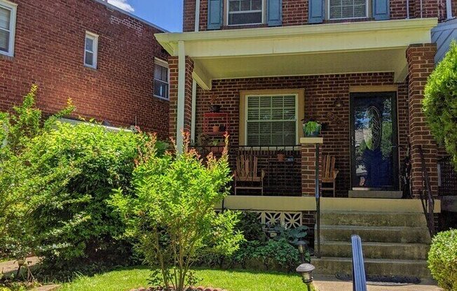 2330 14 ST NE