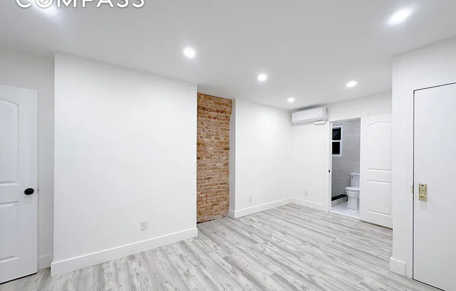1 bed, 1 bath, $4,625, Unit 7