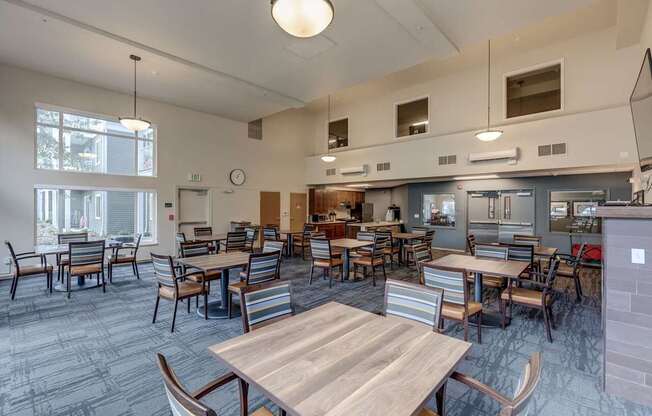 Welcome to VINTAGE AT VANCOUVER: Premier Senior Apartments in Vancouver, WA