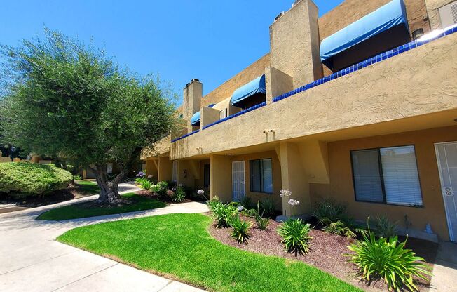 2 beds, 1.5 baths, $2,295, Unit 08