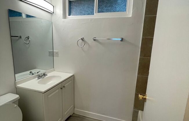 Studio, 1 bath, 500 sqft, $1,595, Unit 5