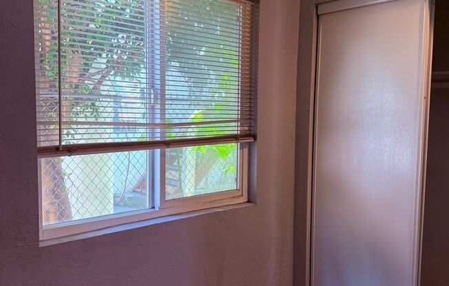 1033 Hoffman Ave in Long Beach