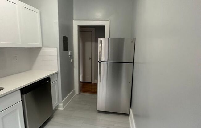 1 bed, 1 bath, $1,950, Unit A41
