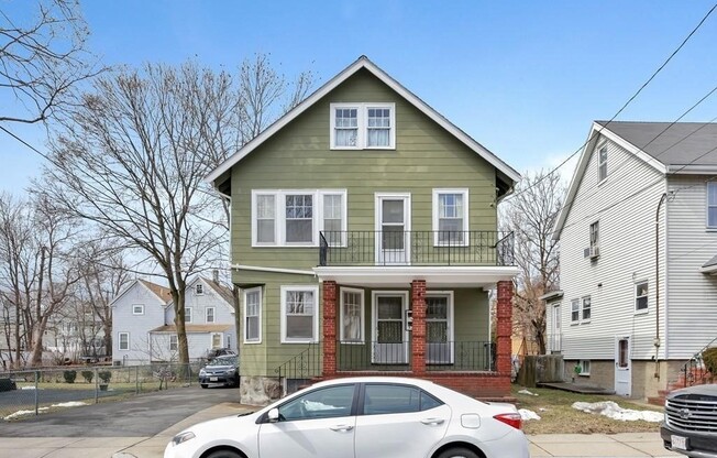 35 MANNING ST