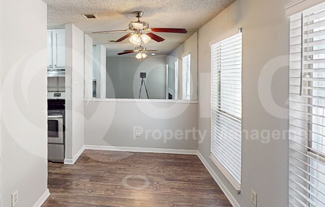 1 bed, 1 bath, 564 sqft, $849, Unit 323