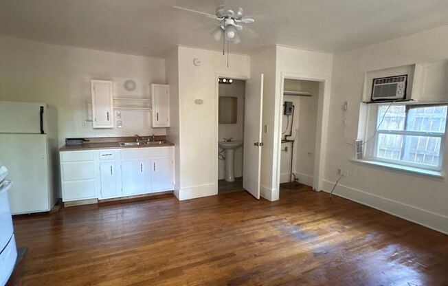 571 S. University Blvd