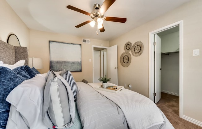 Mount Vernon Apartments | Desoto TX | Large Bedrooms with Plush Carpeting