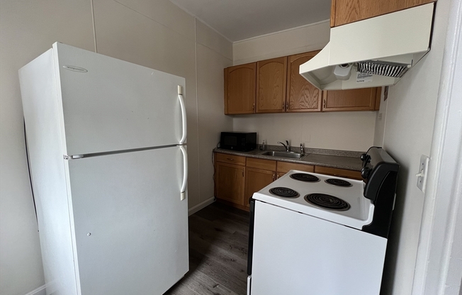 211 Harrison Ave 2