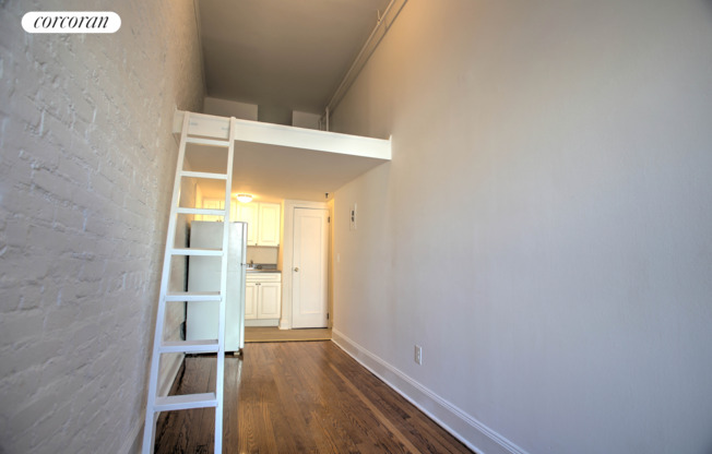 Studio, 1 bath, $1,980, Unit 18