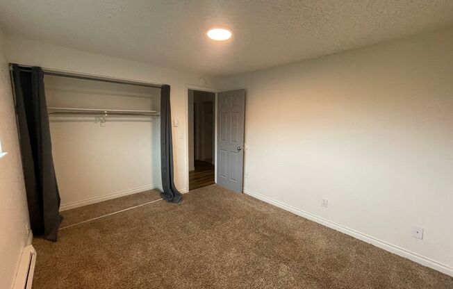 Dry Creek Apartments