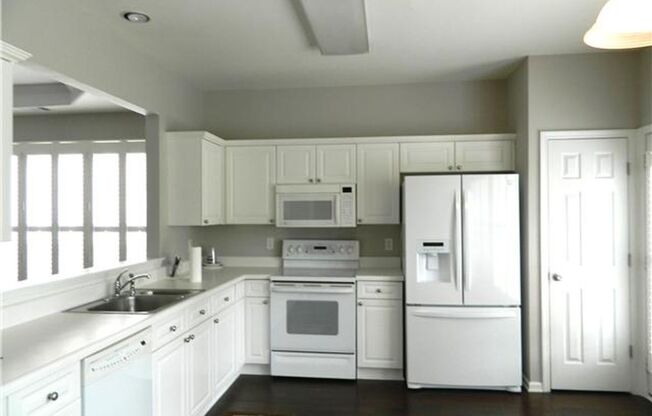Awesome 3BE/2BA home in Brentwood!