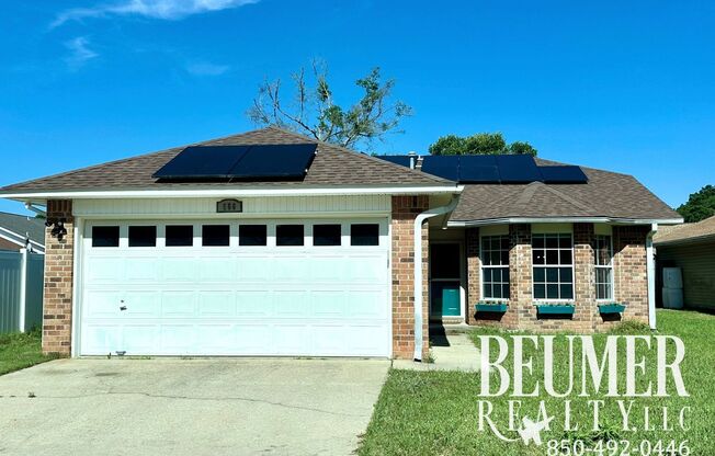 Solar Panel 3bd/2bath Home located Northeast Pensacola