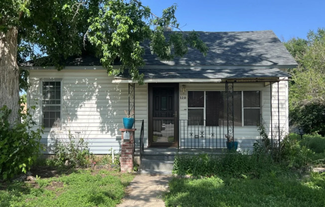 320 13 AVE