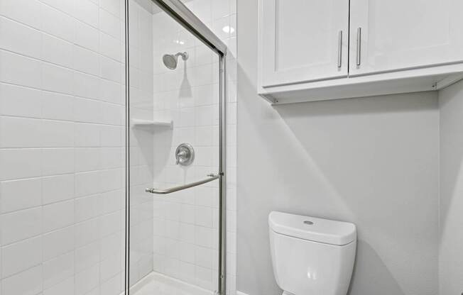 Westdale Hills Muirfield Village in Hurst TX Bathroom