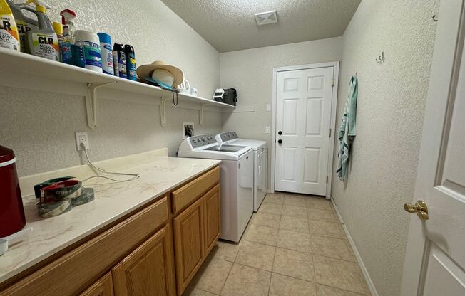 3 beds, 2 baths, $3,200