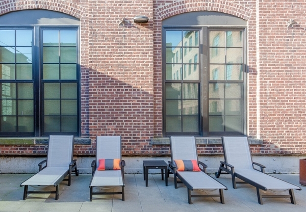 Outdoor Resident Lounge