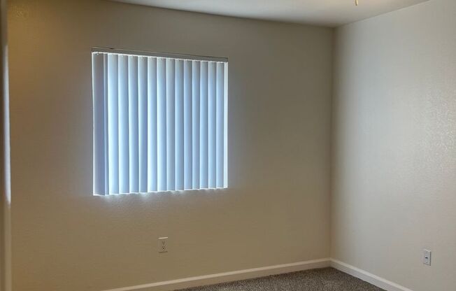 1 bed, 1 bath, 592 sqft, $999, Unit 67