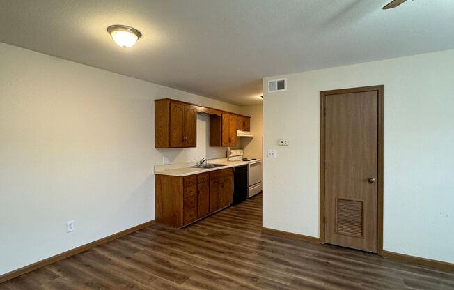 1 bed, 1 bath, 650 sqft, $615