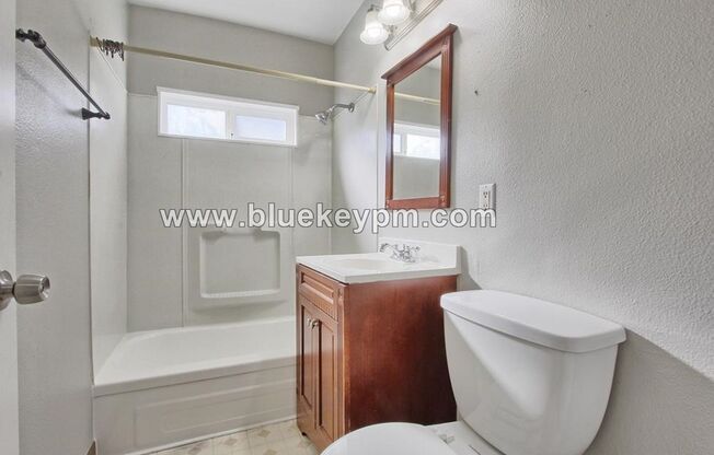 3 beds, 1 bath, $2,095