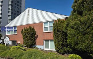 309 Tacoma Ave N