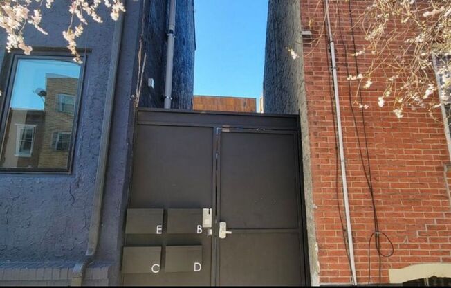 Stylish 2-Bed, 2-Bath Condo with Private Roof Deck in Passyunk Square