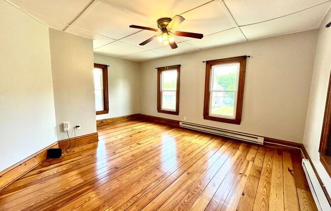 33 NOBLE ST