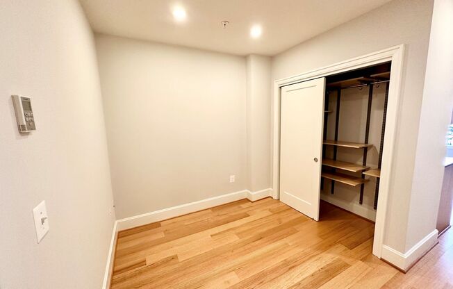 1 bed, 1 bath, $2,650, Unit 212