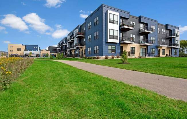 The Lafayette Apartments, Dean Weidner Investments Apartments for rent Fitchburg, WI