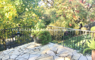 2 beds, 1 bath, $3,250