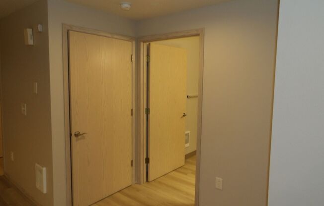 2 beds, 2 baths, 1,240 sqft, $1,940, Unit L57