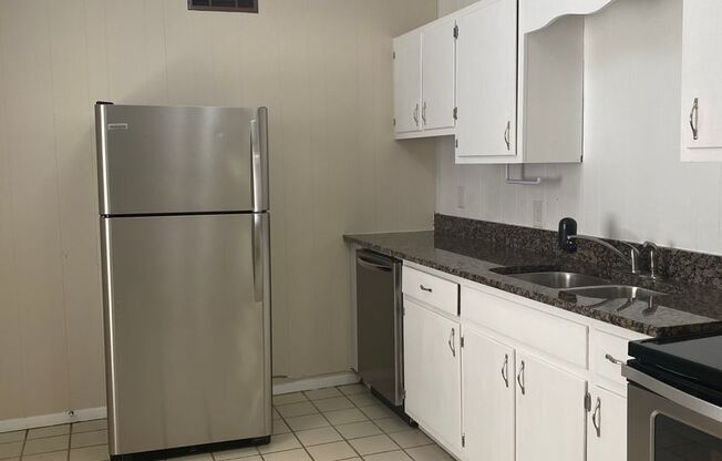 346 REESE STREET #1 | 3 BED 2 BATH DOWNTOWN