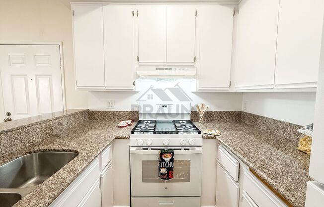 1 bed, 1 bath, 700 sqft, $1,995, Unit 201