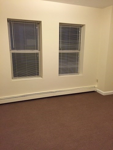 3 beds, 1 bath, 850 sqft, $4,200, Unit 5(3B)