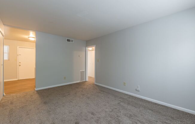 1 bed, 1 bath, 750 sqft, $1,110, Unit B-02