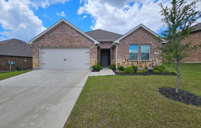Beautiful 4-Bedroom Home in Lavon, TX – Comfort & Style in Trailside Commons!