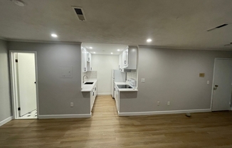 Studio, 1 bath, 418 sqft, $2,600, Unit 3F