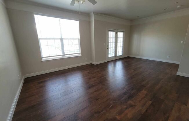 1 bed, 1 bath, 712 sqft, $1,500