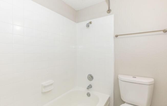 1 bed, 1 bath, 609 sqft, $799