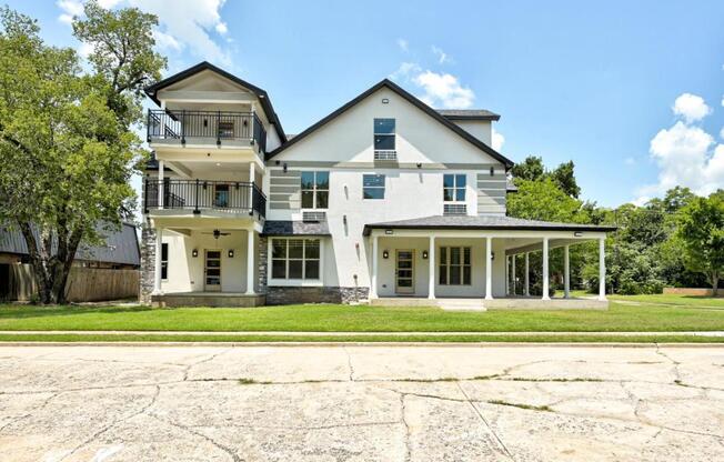 222 S UNIVERSITY BLVD