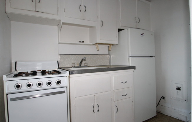 1 bed, 1 bath, 2 sqft, $950, Unit #503