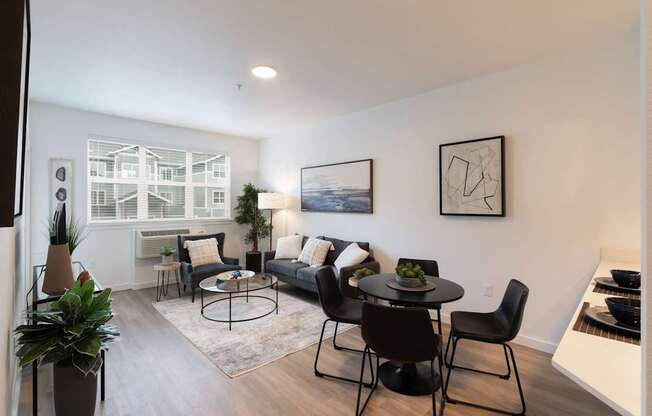 Timberview Apartments and Townhouses in Oregon City, Oregon