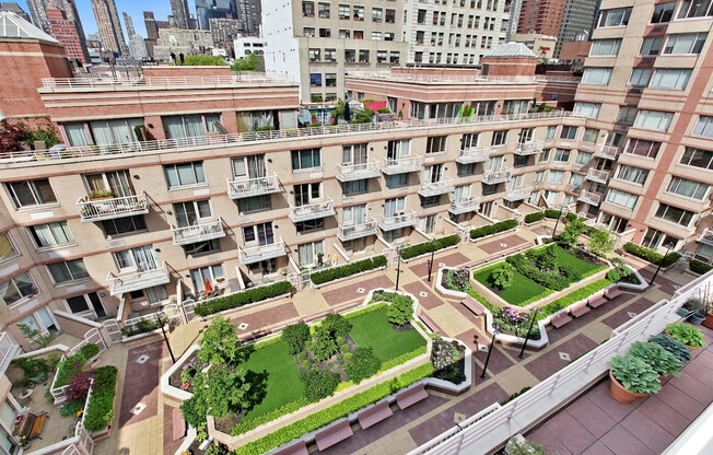 1 bed, 1 bath, 625 sqft, $4,700, Unit 24D