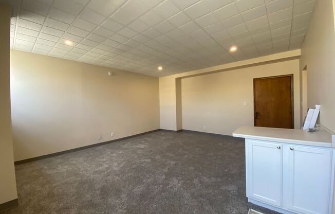 Studio, 1 bath, $865, Unit 392
