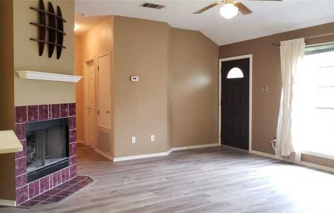 800 LONE STAR DR