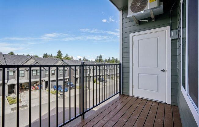 3 beds, 2 baths, 1,329 sqft, $2,199, Unit 67