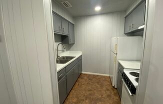 1 bed, 1 bath, 700 sqft, $670, Unit 4