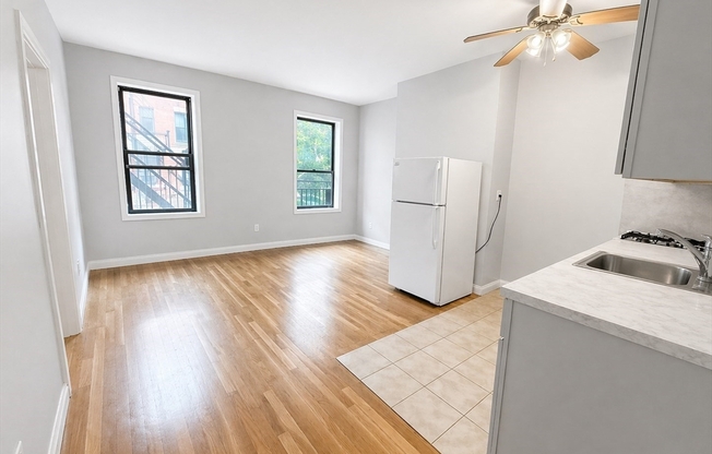 418 MASSACHUSETTS AVE