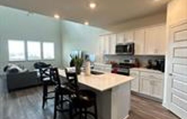 Parker Station - Minutes to Mueller Attractions / 4 bedrooms